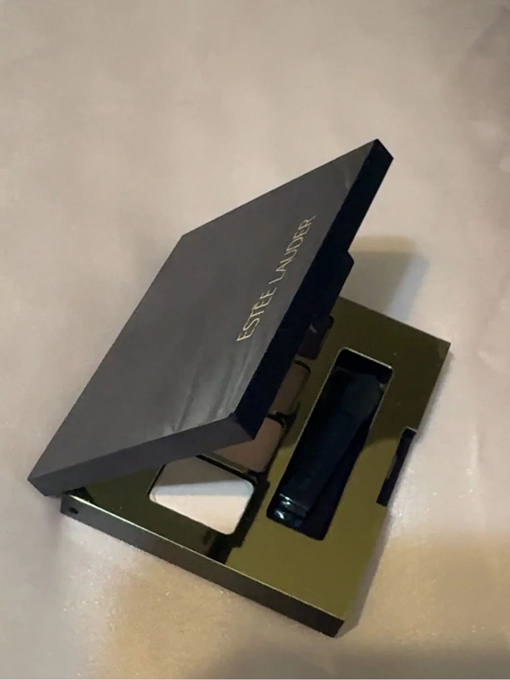 ESTĒE LAUDER NEW 4-Color Eyeshadow Palette with Mirror & Applicator